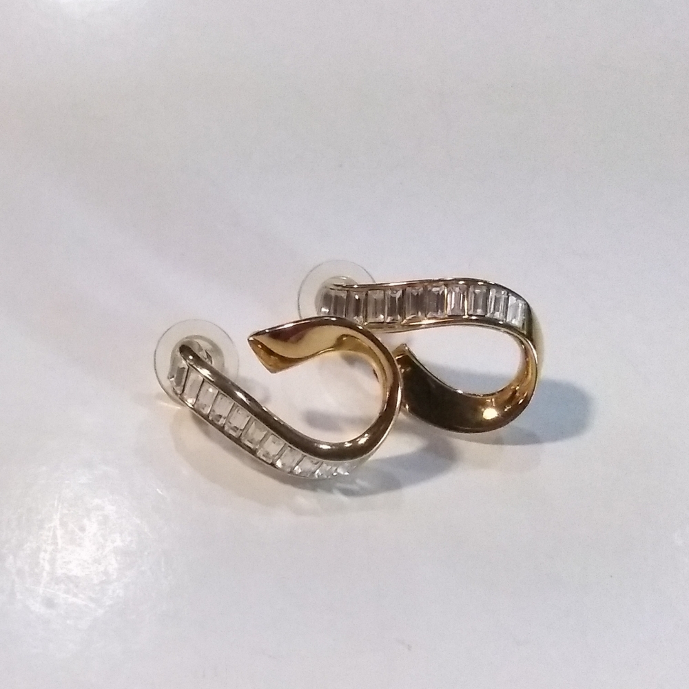 Swarovski Signature Earrings. - Picture 6 of 7